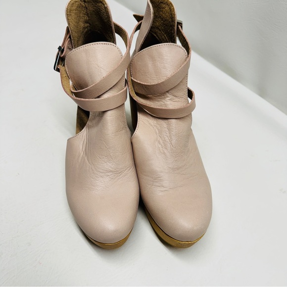 Free people women’s cedar clogs pink ankle straps size 40 nwot size 9 - Picture 3 of 11